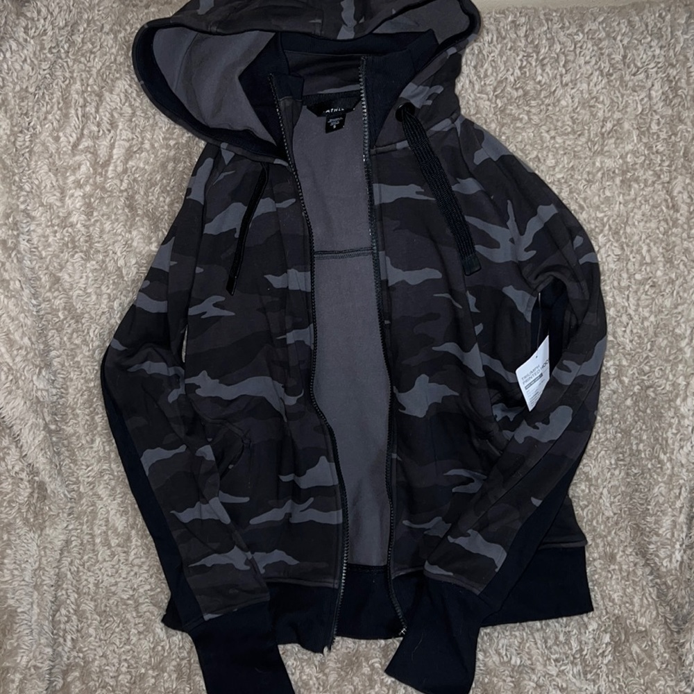 Nwt Athleta camo zipup